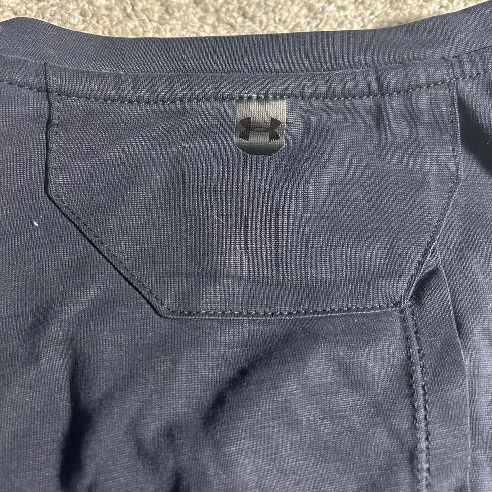 💙Under Armour Tank Top Size: large - Picture 2 of 7